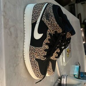 Nike air Jordan women’s size 8.5 kids 7y